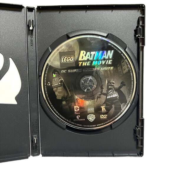 Lego Batman: The Movie - DC Super Heroes Unite DVD - Picture 2 of 3